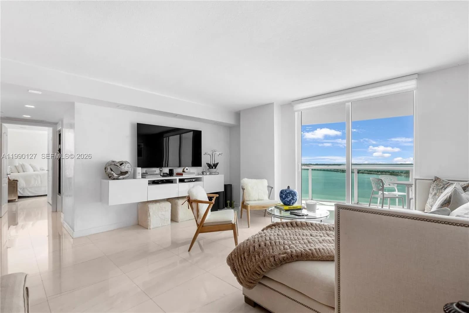 2 bedroom 2 bath for sale at 2101 Brickell Ave # 1206, Miami FL 33129