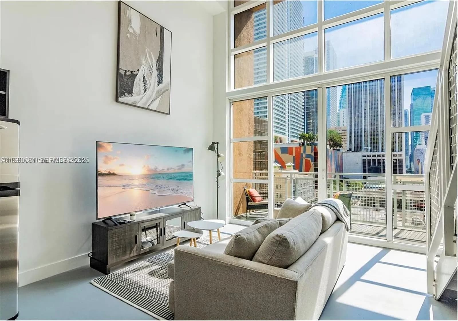 1 bedroom 2 bath for sale at 253 NE 2nd St # 617, Miami FL 33132