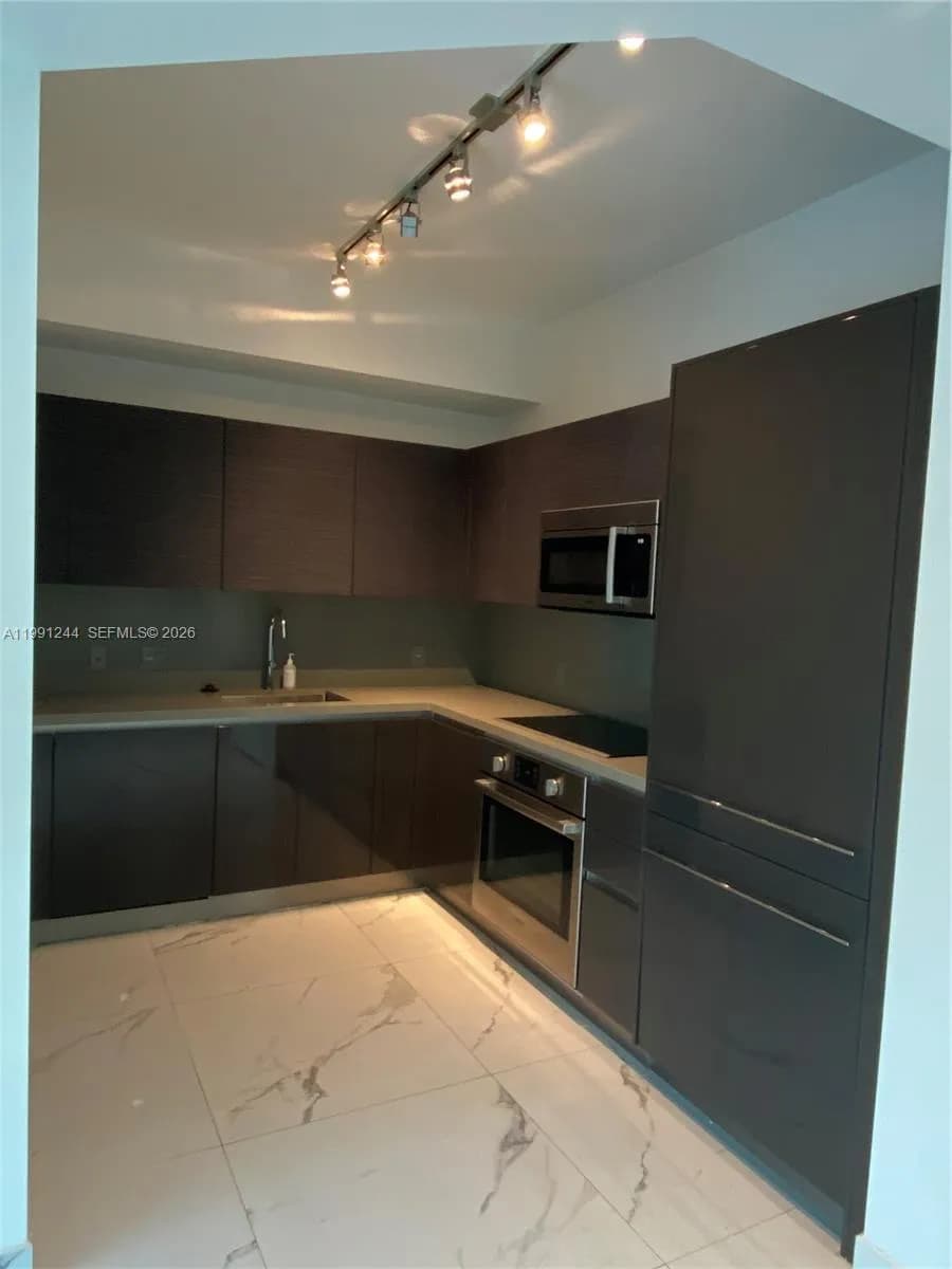 1080 Brickell Ave # 205, Miami FL 33131
