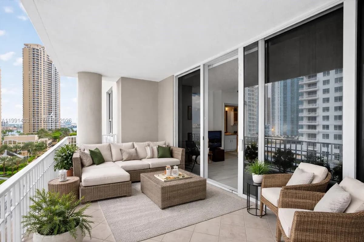 701 Brickell Key Blvd # 1108, Miami FL 33131