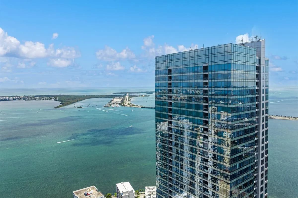 1425 Brickell Ave, Miami FL 33131