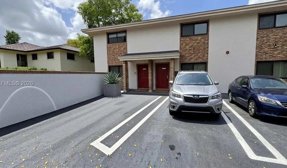 3530 NW 116th Ter, Coral Springs FL 33065
