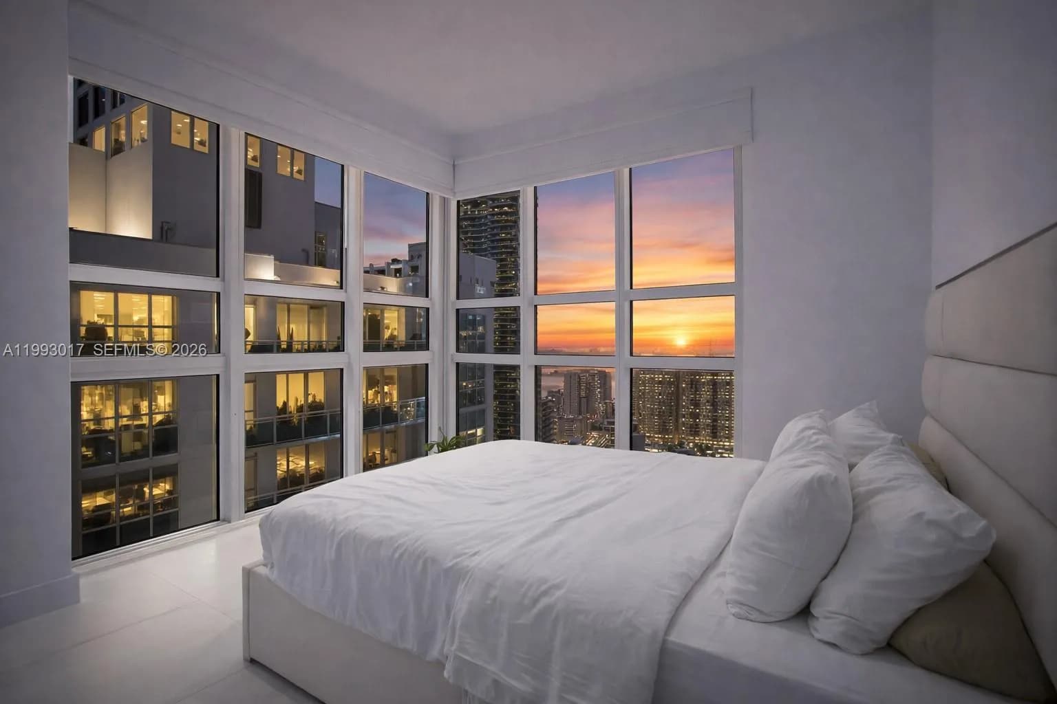 1 bedroom 1 bath for sale at 950 Brickell Bay Dr # 4101, Miami FL 33131