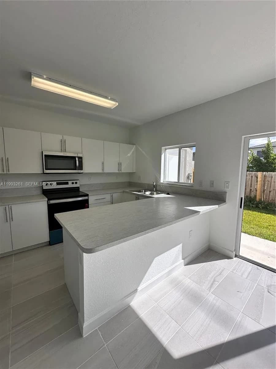 1245 NW 3rd Ln, Florida City FL 33034