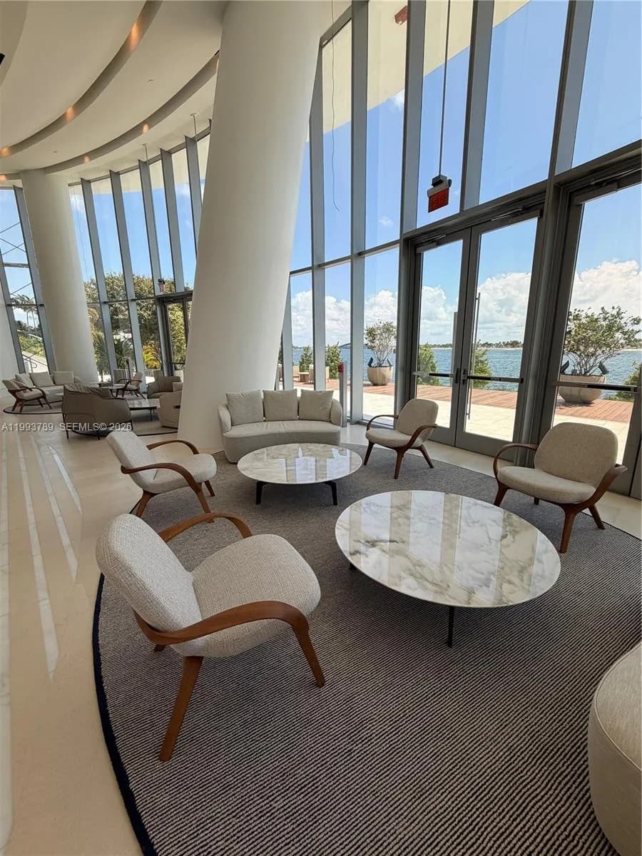 175 SE 25th Rd # 2101, Miami FL 33129