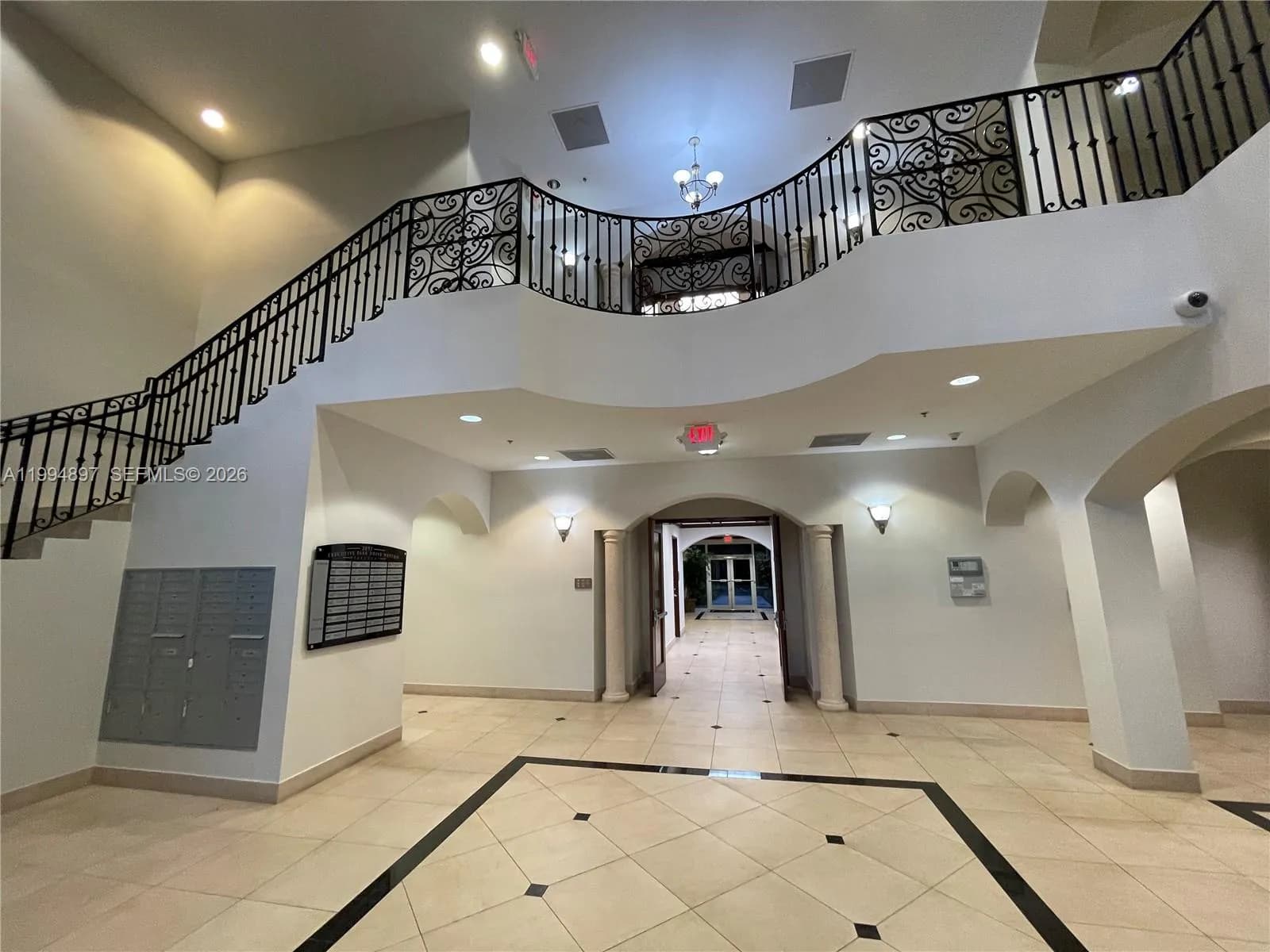 2893 Executive Park Dr, Weston FL 33331
