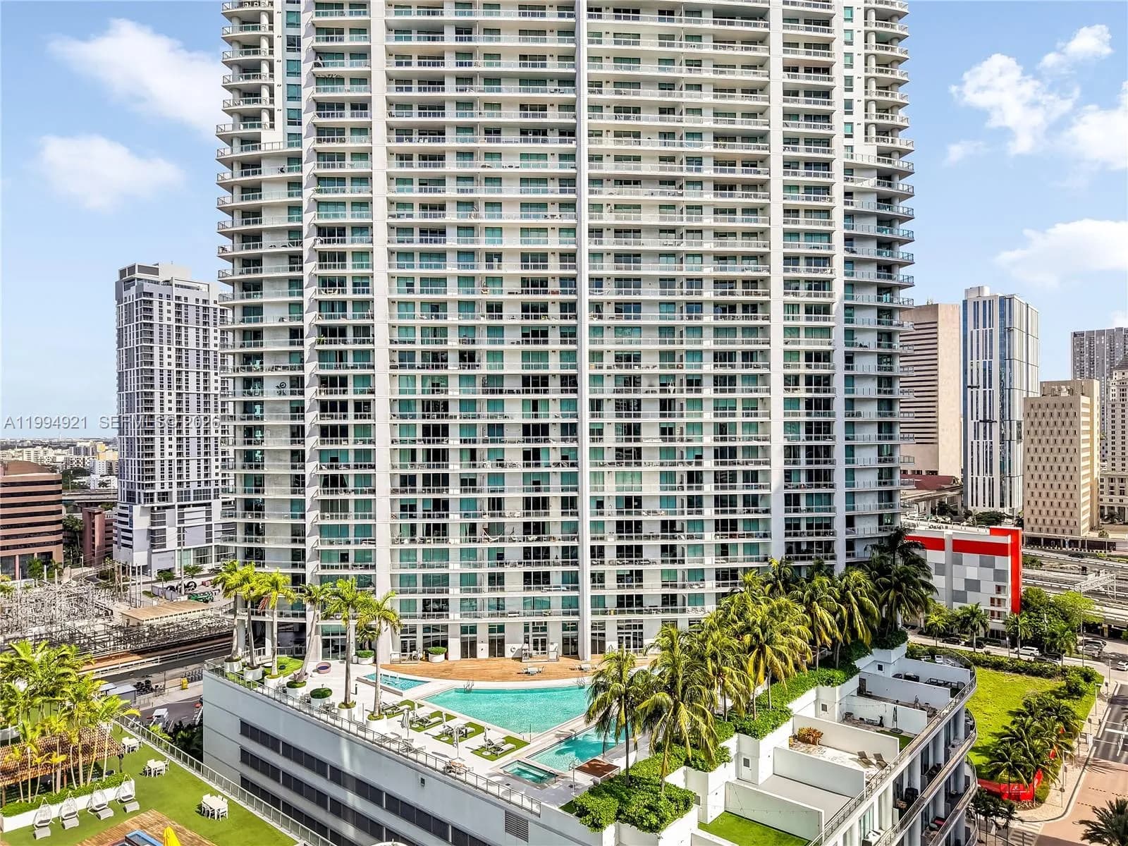90 SW 3rd St # 3003, Miami FL 33130