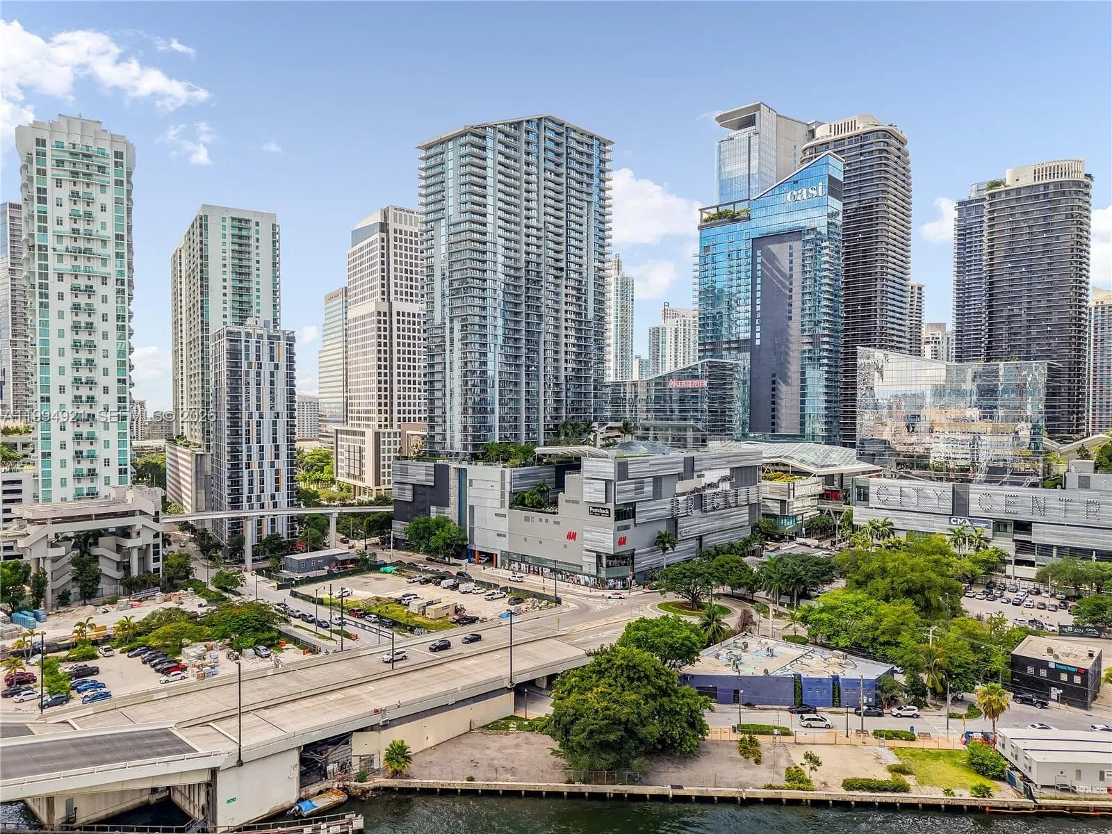 90 SW 3rd St # 3003, Miami FL 33130