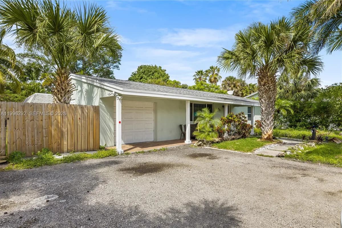 417 SW 1st Ave, Boynton Beach FL 33435