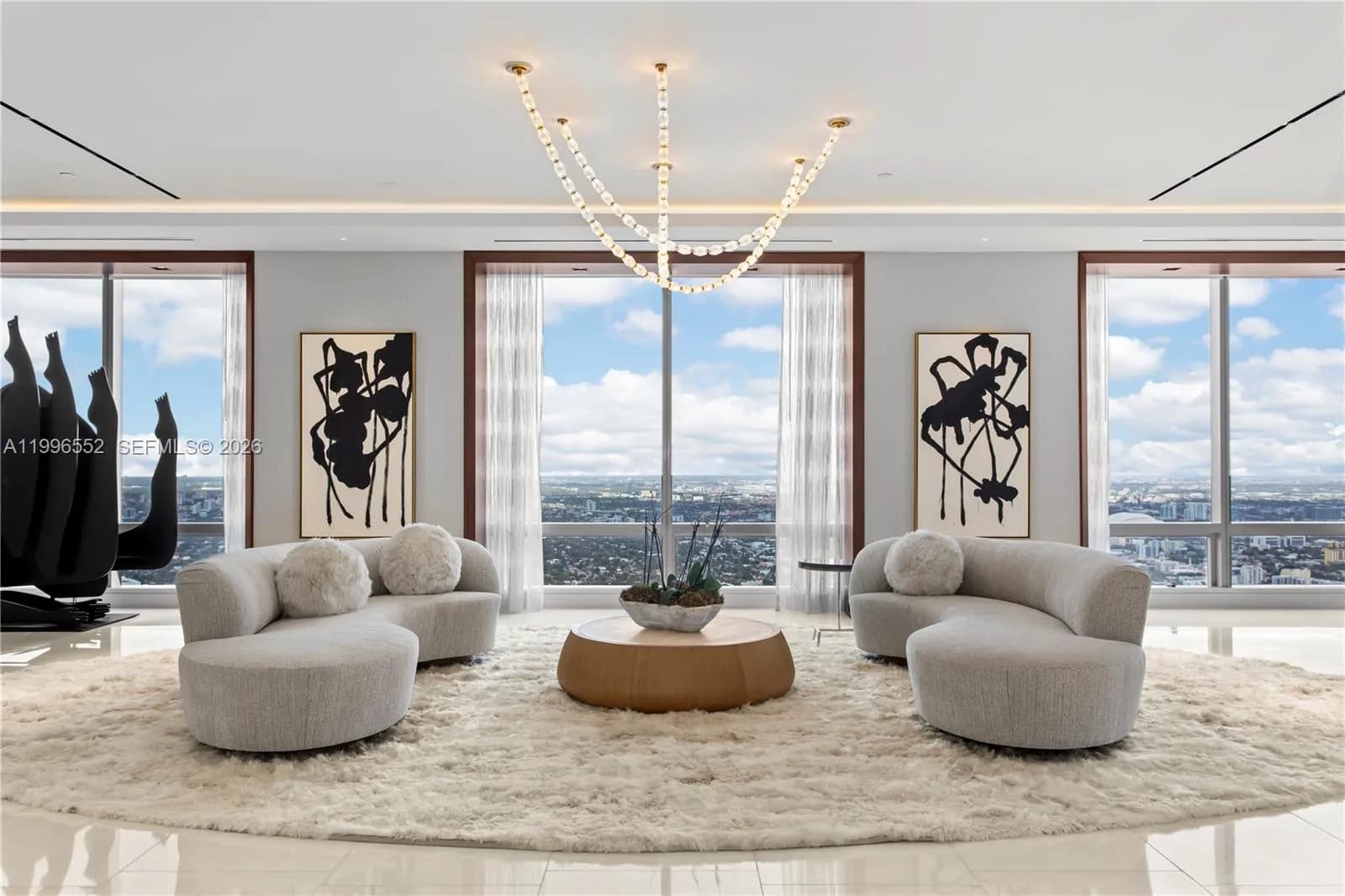 2 bedroom 3 bath for sale at 1425 Brickell Ave, Miami FL 33131