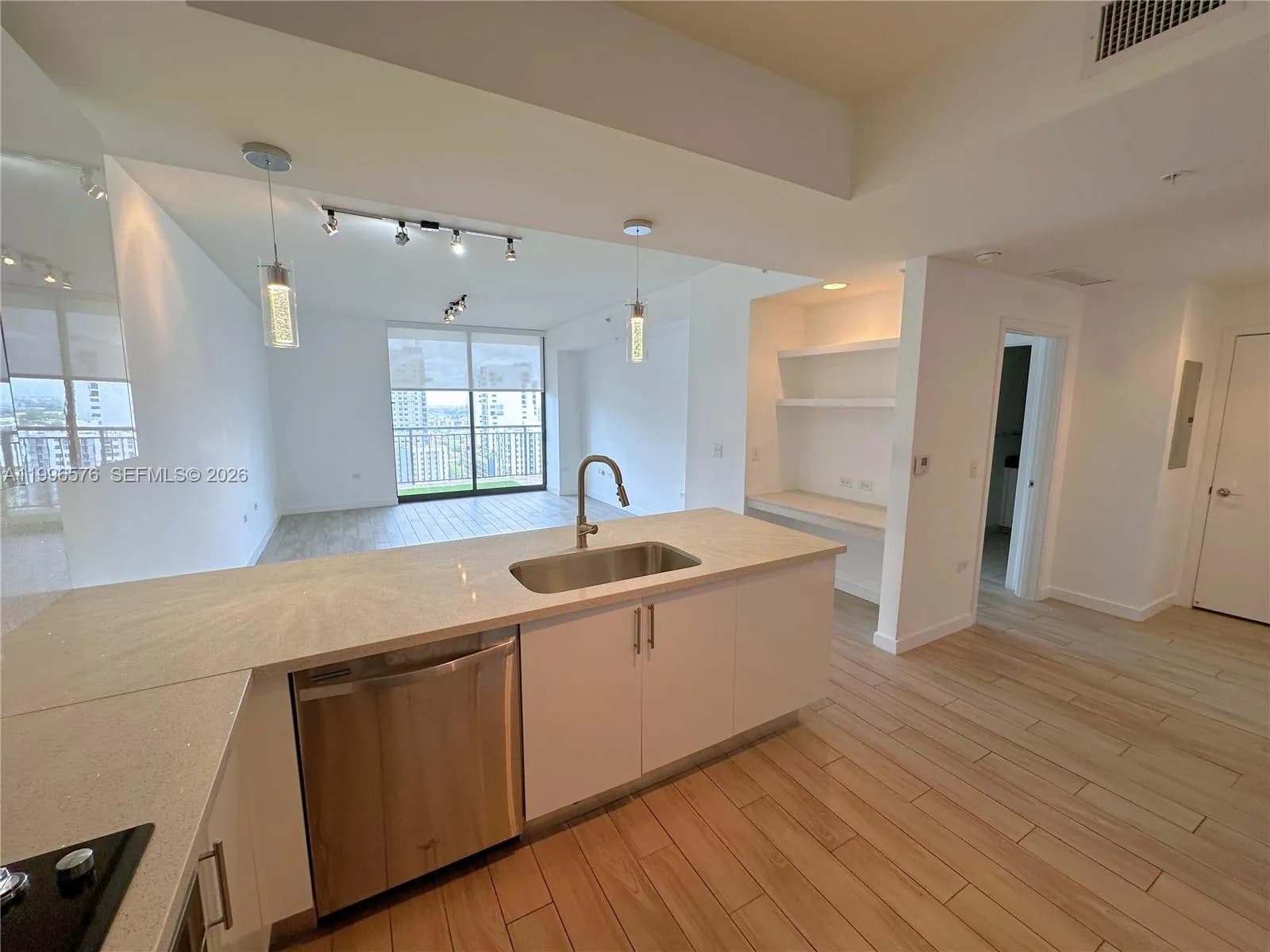999 SW 1st Ave # 2109, Miami FL 33130