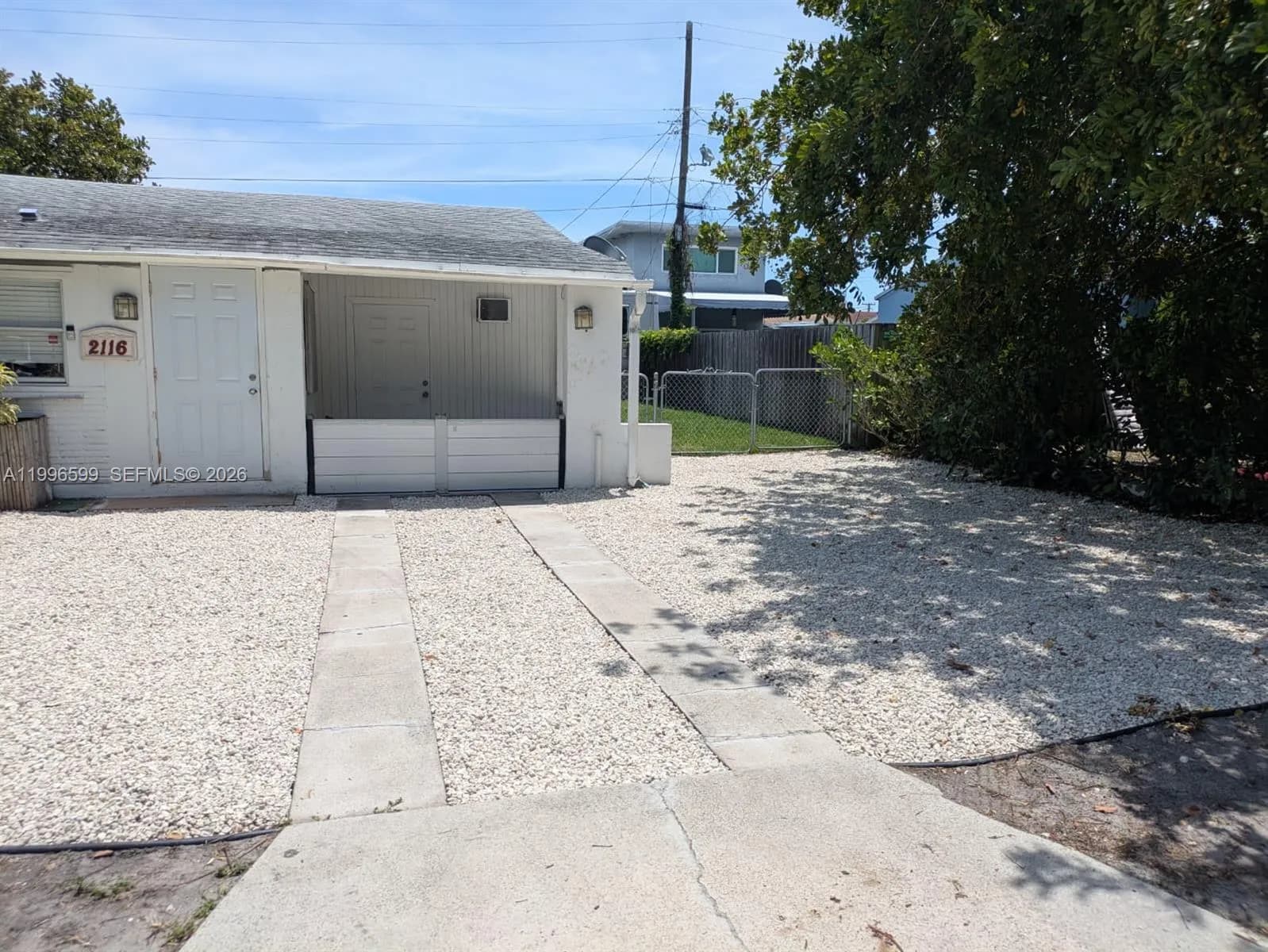 2116 Monroe Ter, Hollywood FL 33020