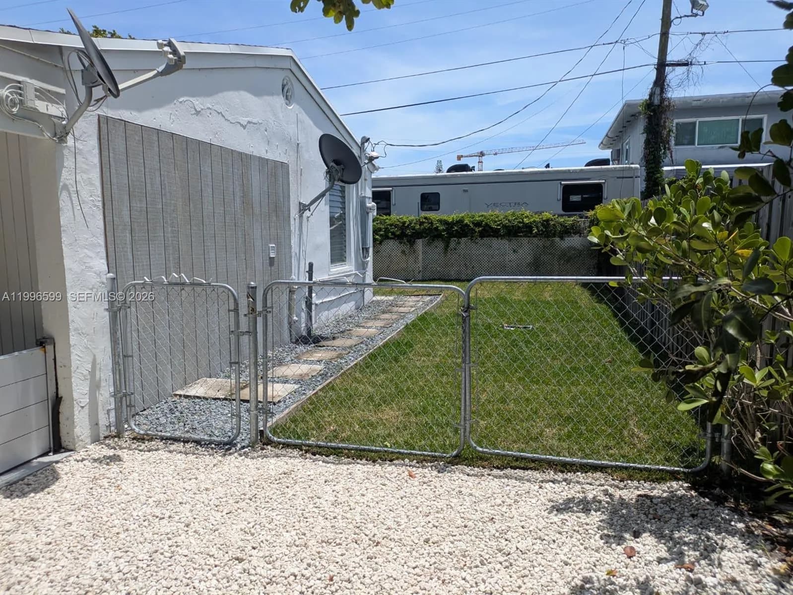 2116 Monroe Ter, Hollywood FL 33020