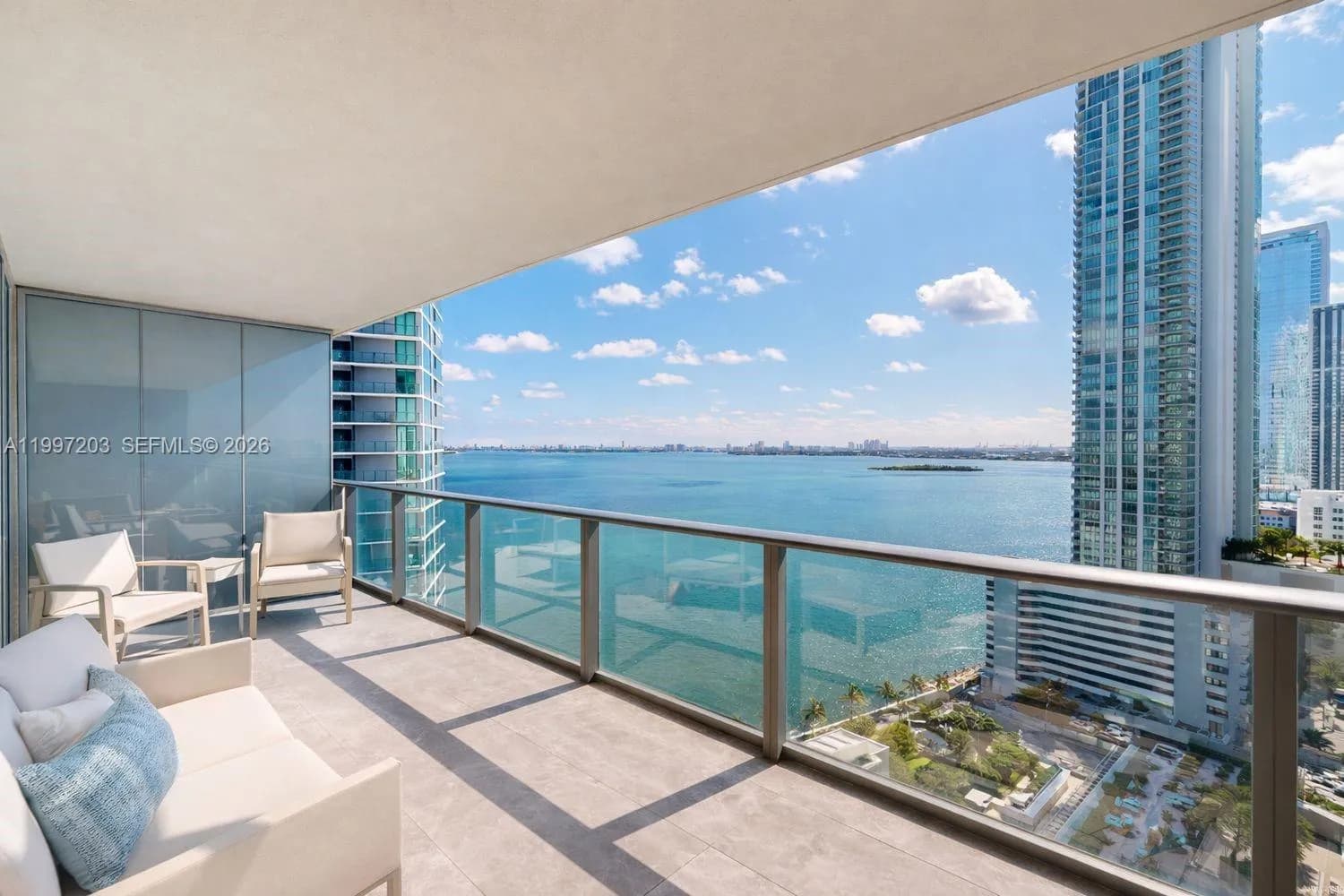 2 bedroom 3 bath for sale at 650 NE 32nd St # 2005, Miami FL 33137