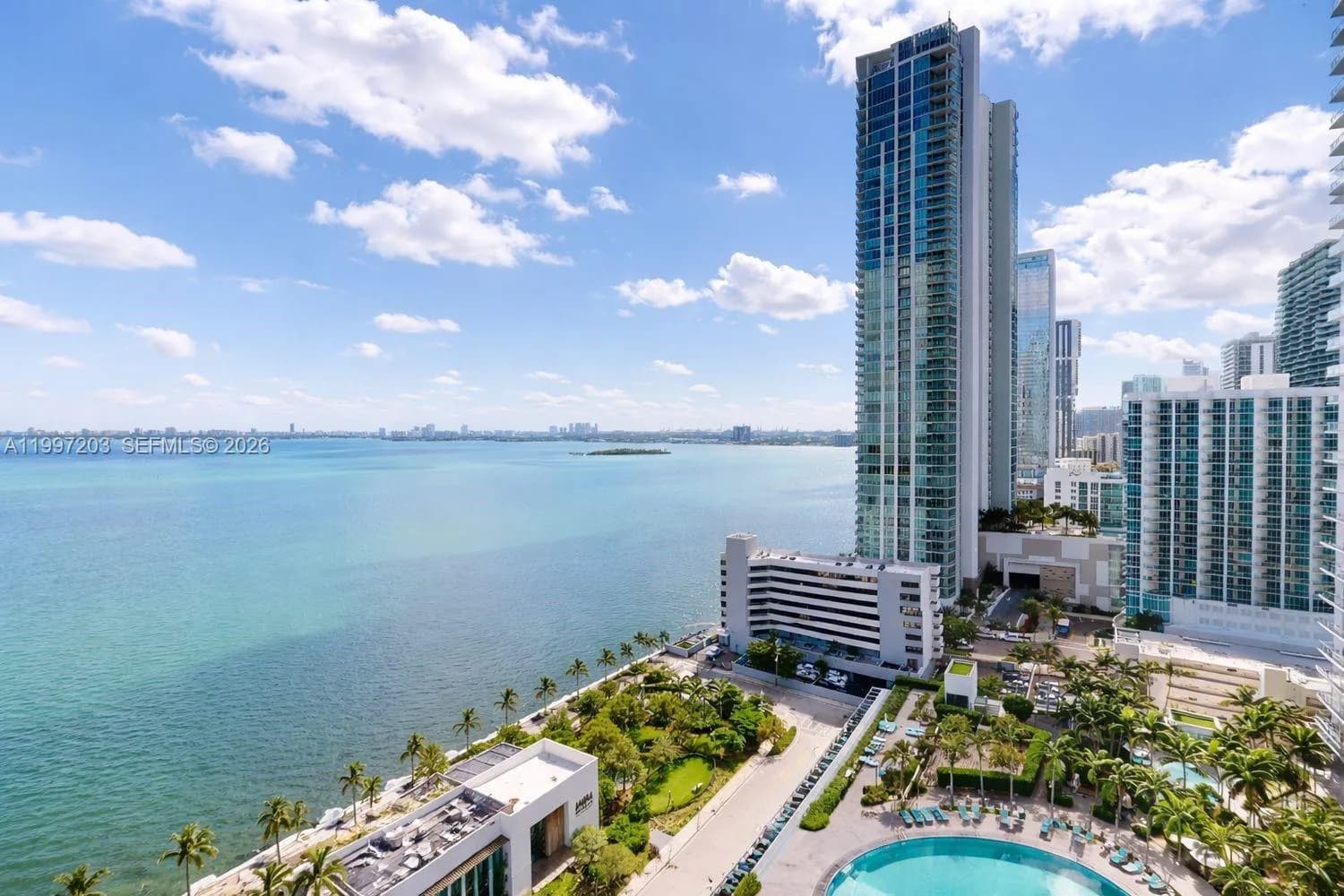 650 NE 32nd St # 2005, Miami FL 33137