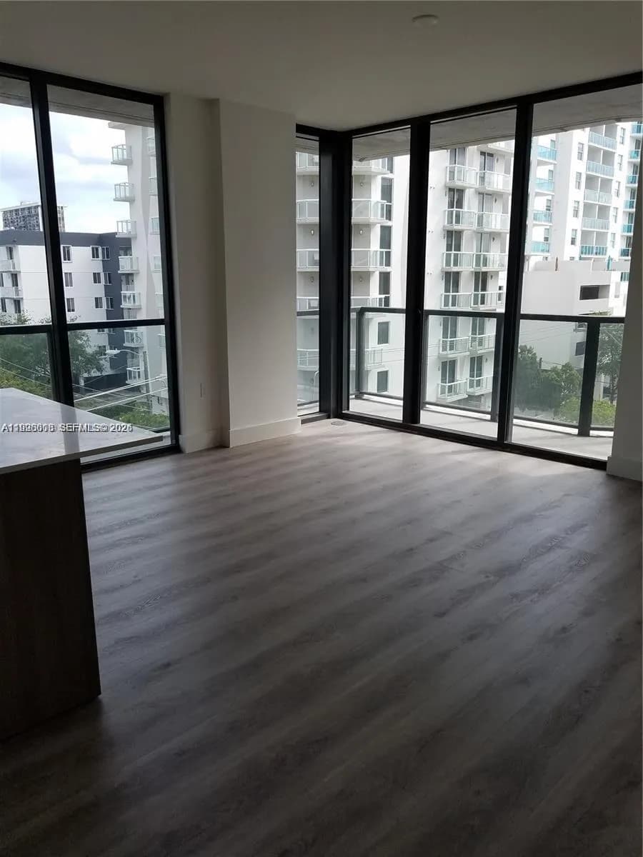 201 SW 17th Rd # 606, Miami FL 33129