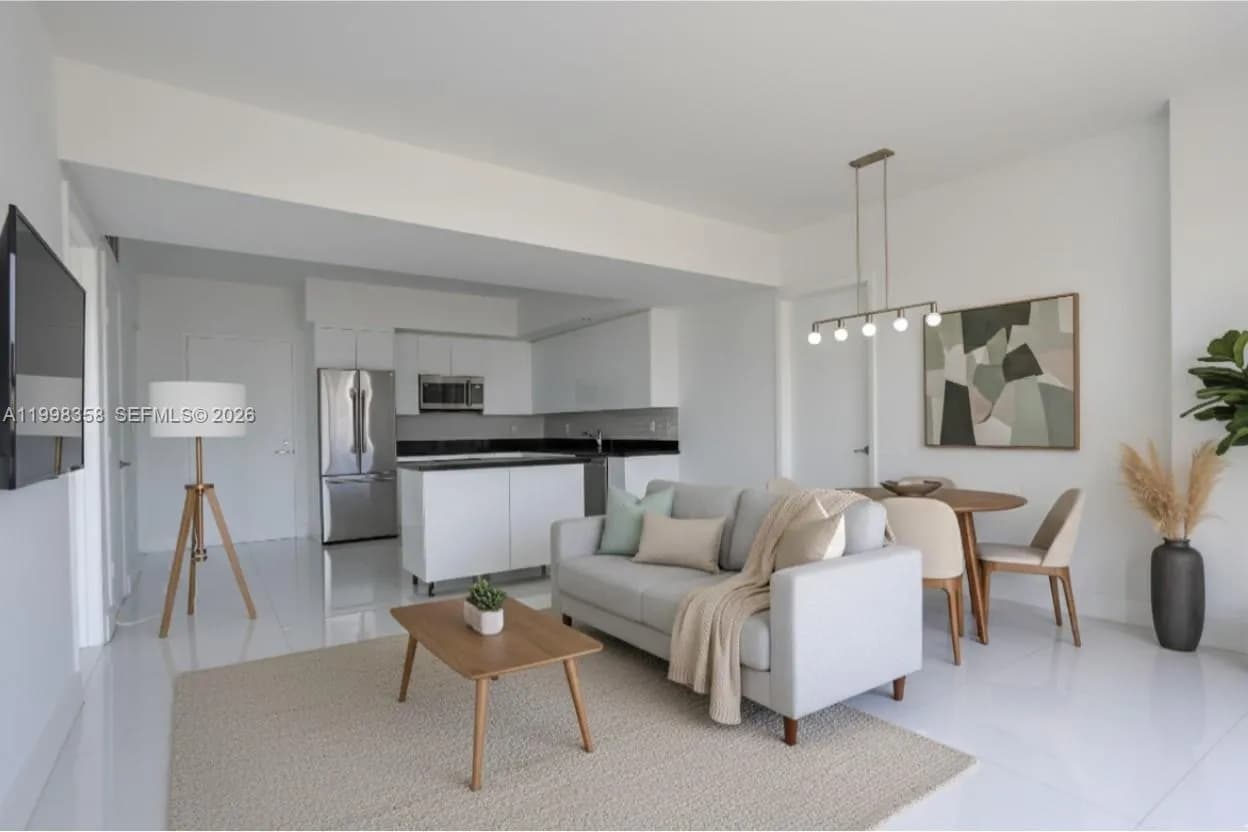 2 bedroom 2 bath for sale at 92 SW 3rd St # 3512, Miami FL 33130