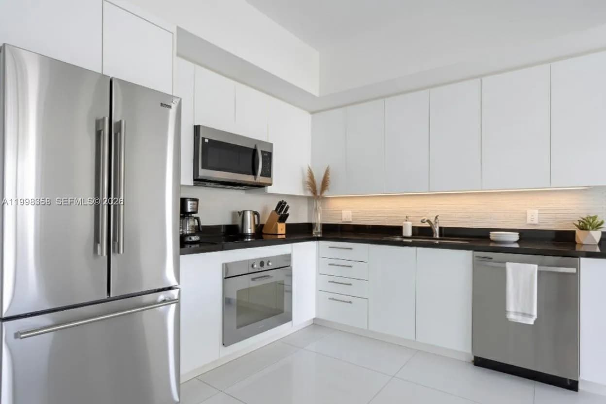 92 SW 3rd St # 3512, Miami FL 33130