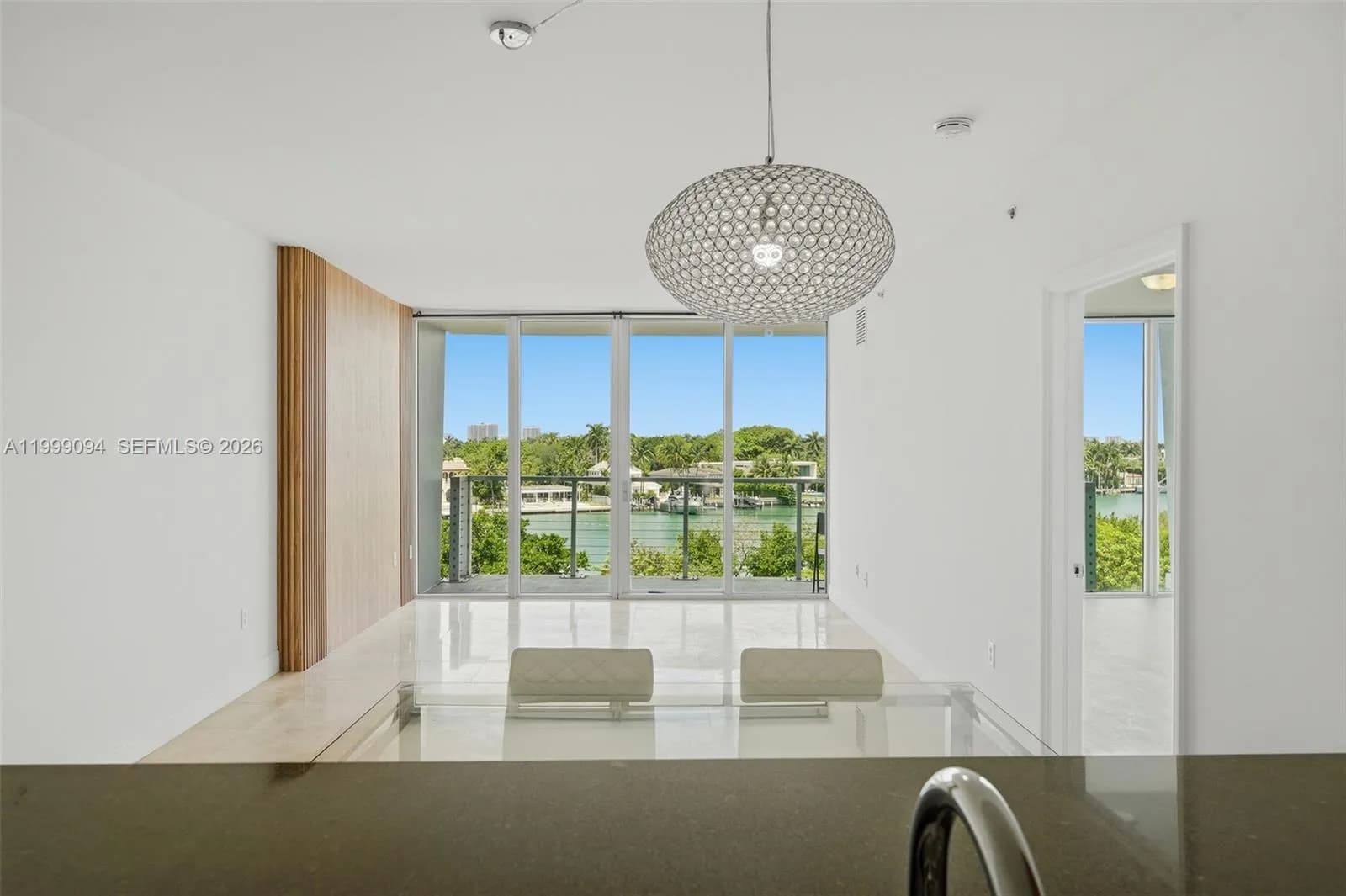 2 bedroom 2 bath Residential for sale at 6305 Indian Creek dr # 5D, Miami Beach FL 33141