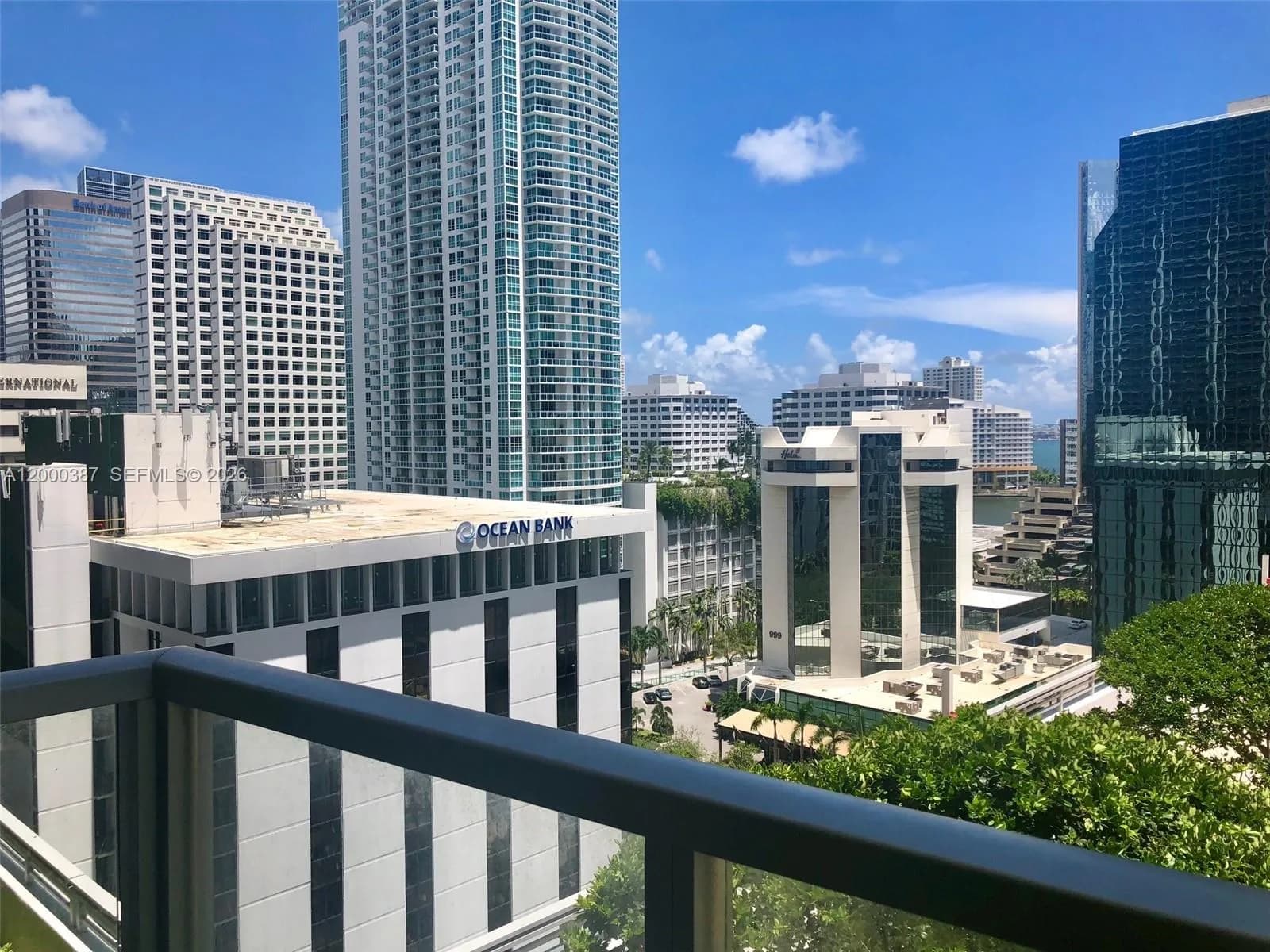 1 bedroom 1 bath for sale at 1050 BRICKELL AV # 1408, Miami FL 33131