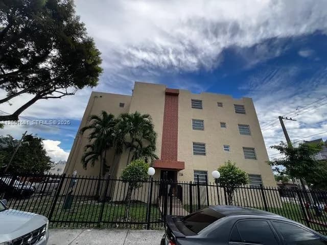1 bedroom 1 bath for sale at 677 SW 9th Ave # 205, Miami FL 33130