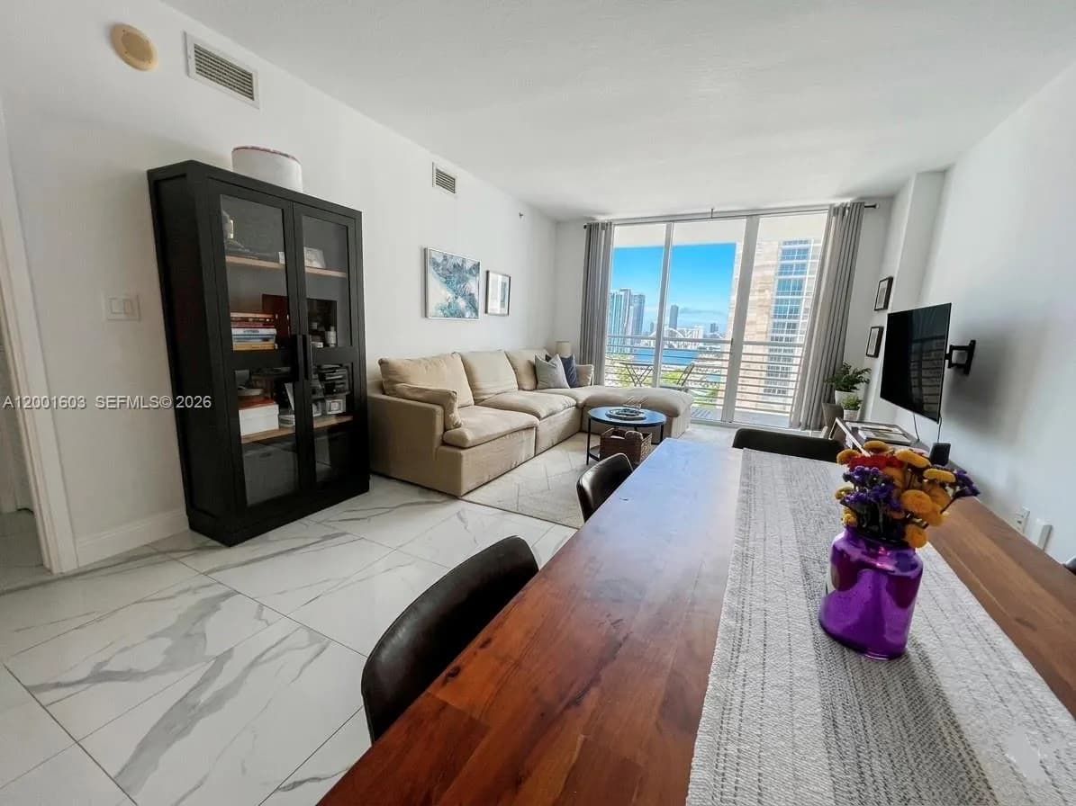 2 bedroom 2 bath for sale at 335 S Biscayne Blvd # 3300, Miami FL 33131