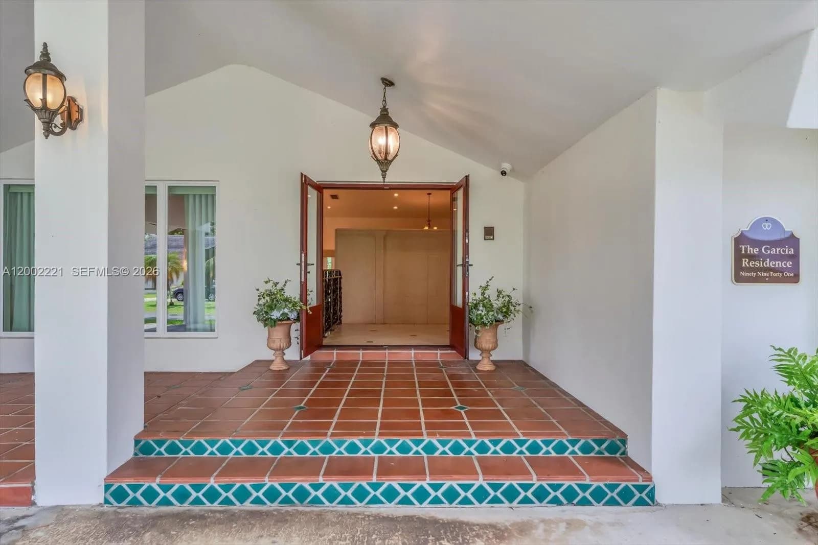 9941 SW 143rd St, Miami FL 33176