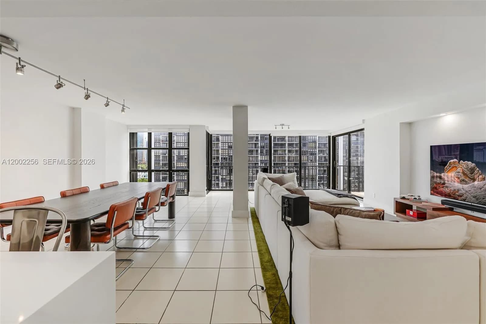 2 bedroom 2 bath for sale at 1915 Brickell Ave # C1404, Miami FL 33129