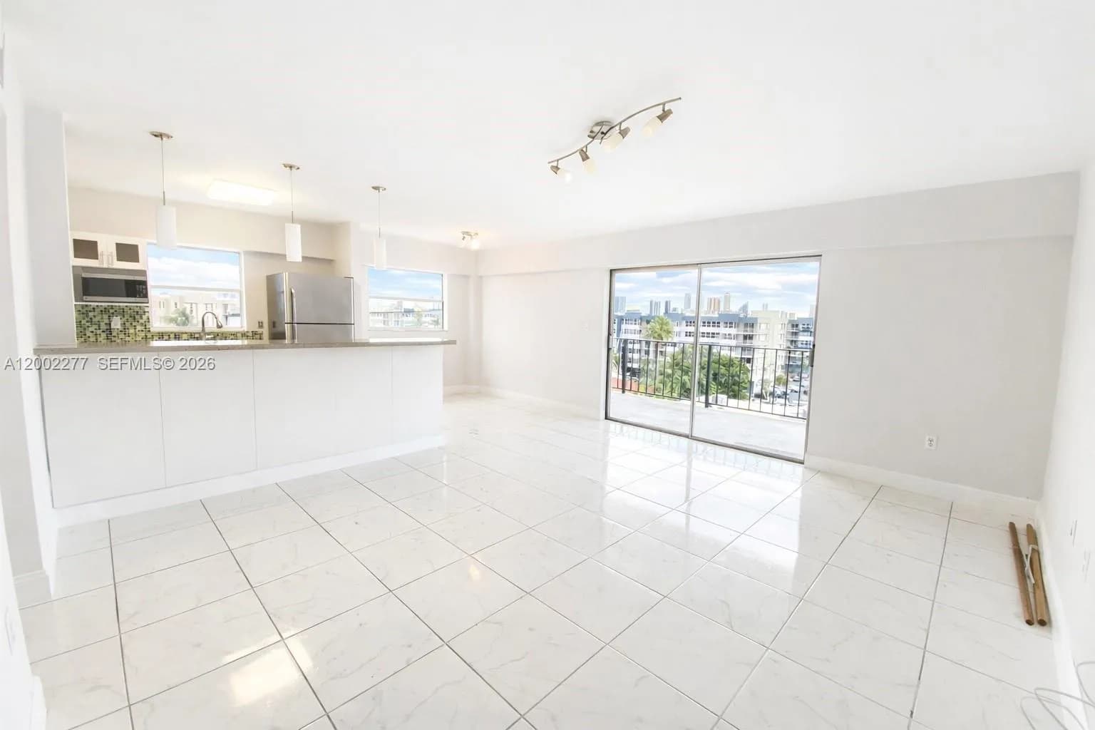 16508 NE 26th Ave # 601, North Miami Beach FL 33160