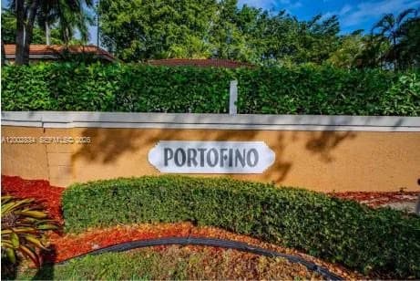 11459 Lakeview Dr # 7A, Coral Springs FL 33071