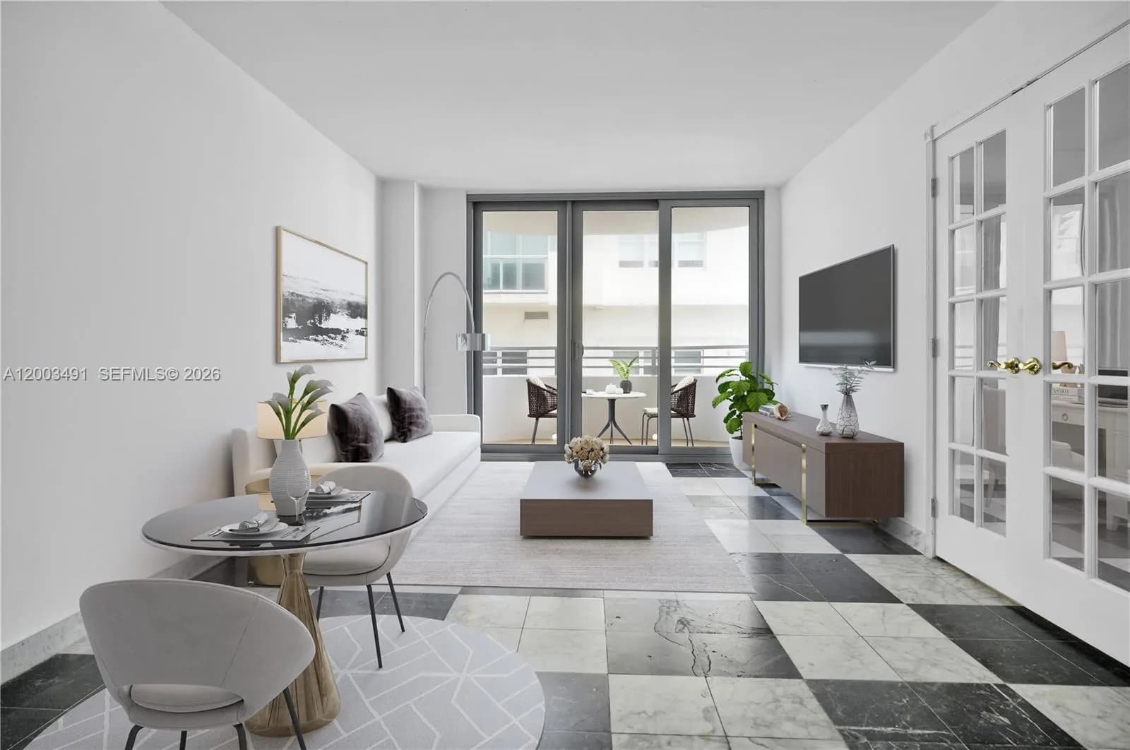 1 bedroom 1 bath for sale at 5555 Collins Ave # 3C, Miami Beach FL 33140