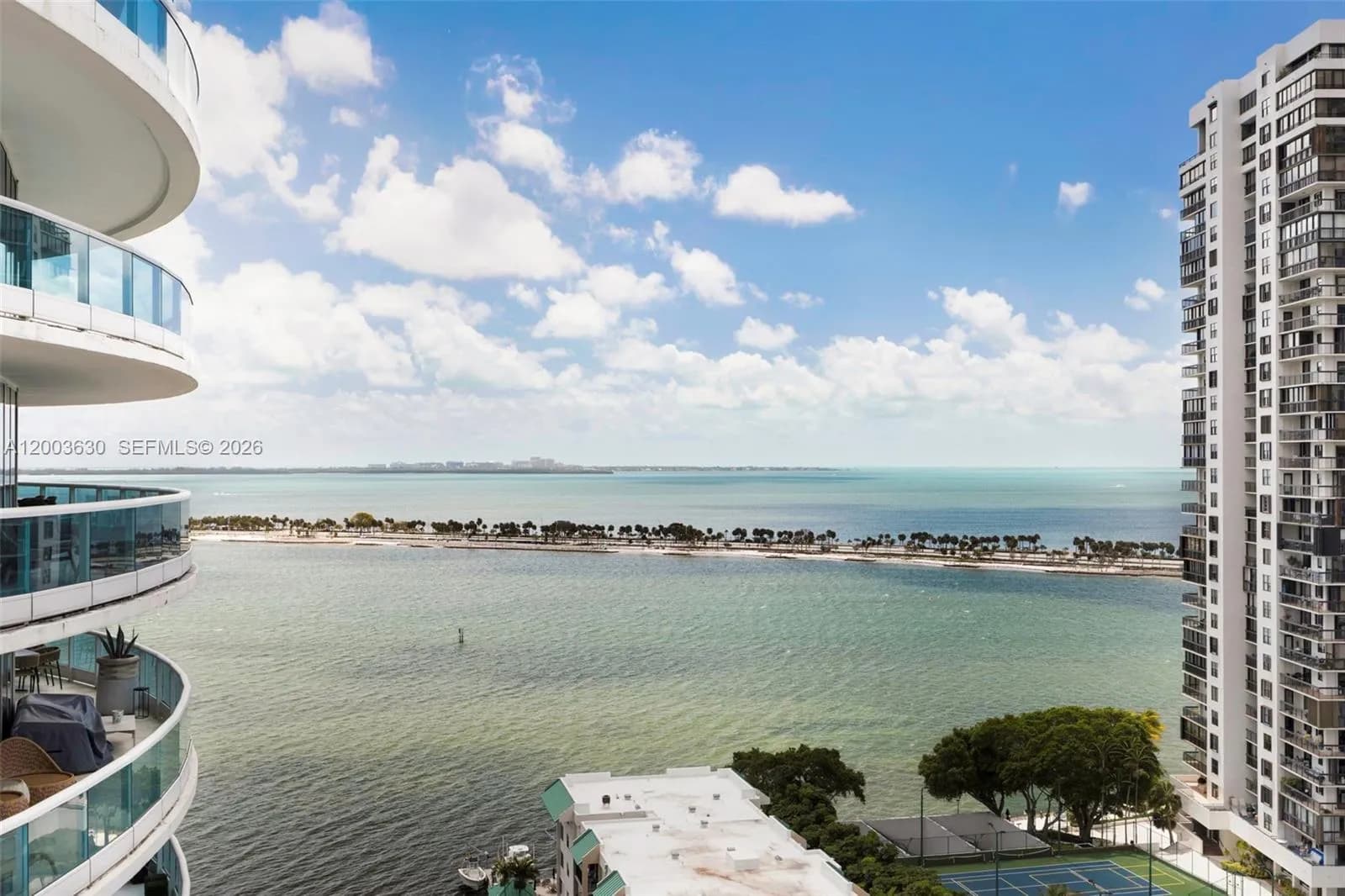 2 bedroom 2 bath for sale at 2127 Brickell Ave # 1805, Miami FL 33129