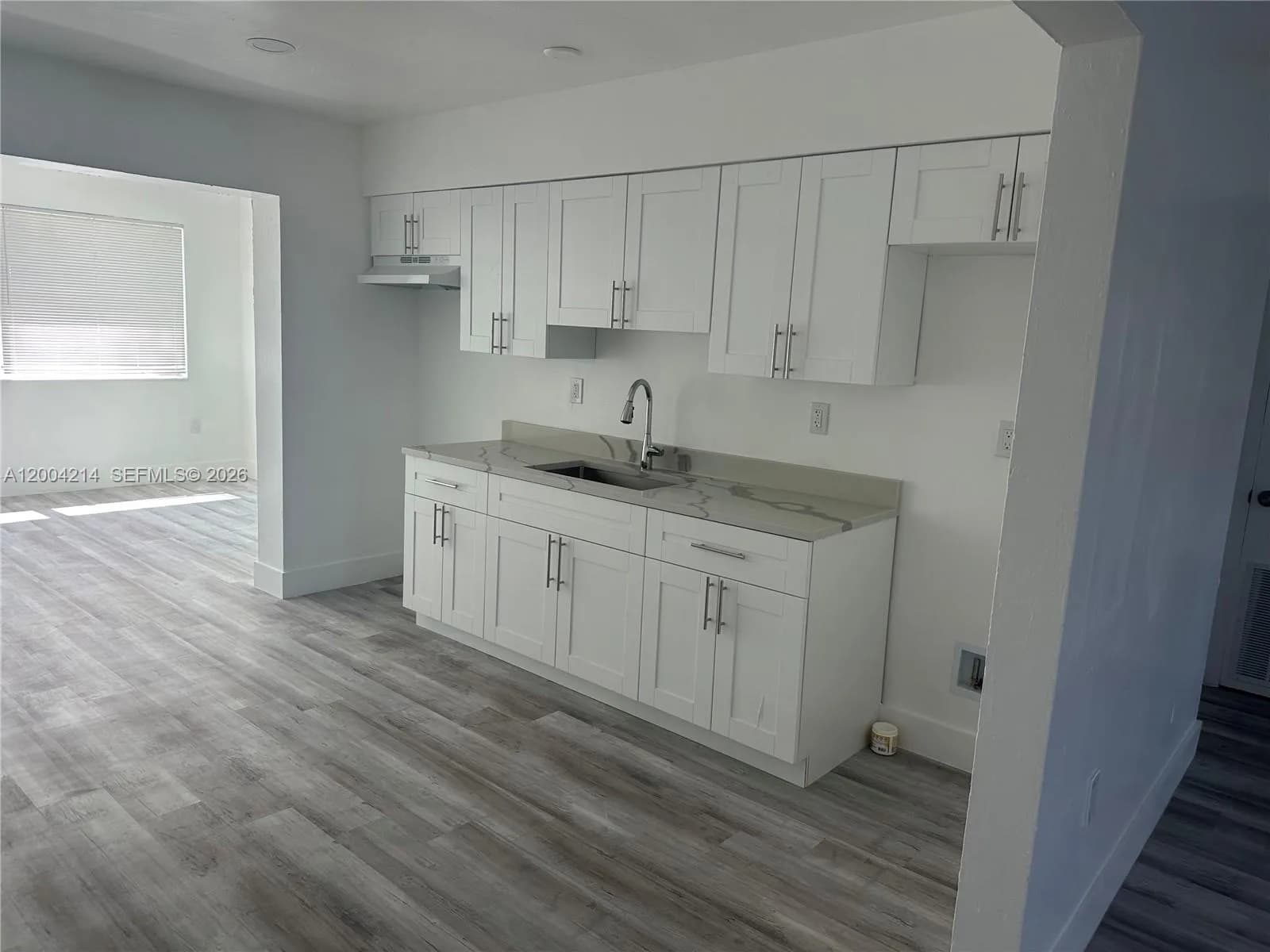 2270 NW 103rd St, Miami FL 33147