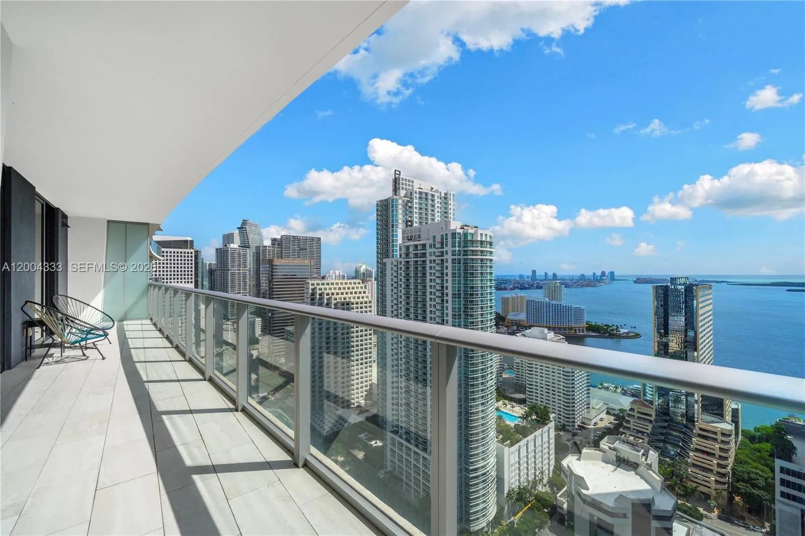 2 bedroom 3 bath for sale at 1010 Brickell Ave # 3904, Miami FL 33131
