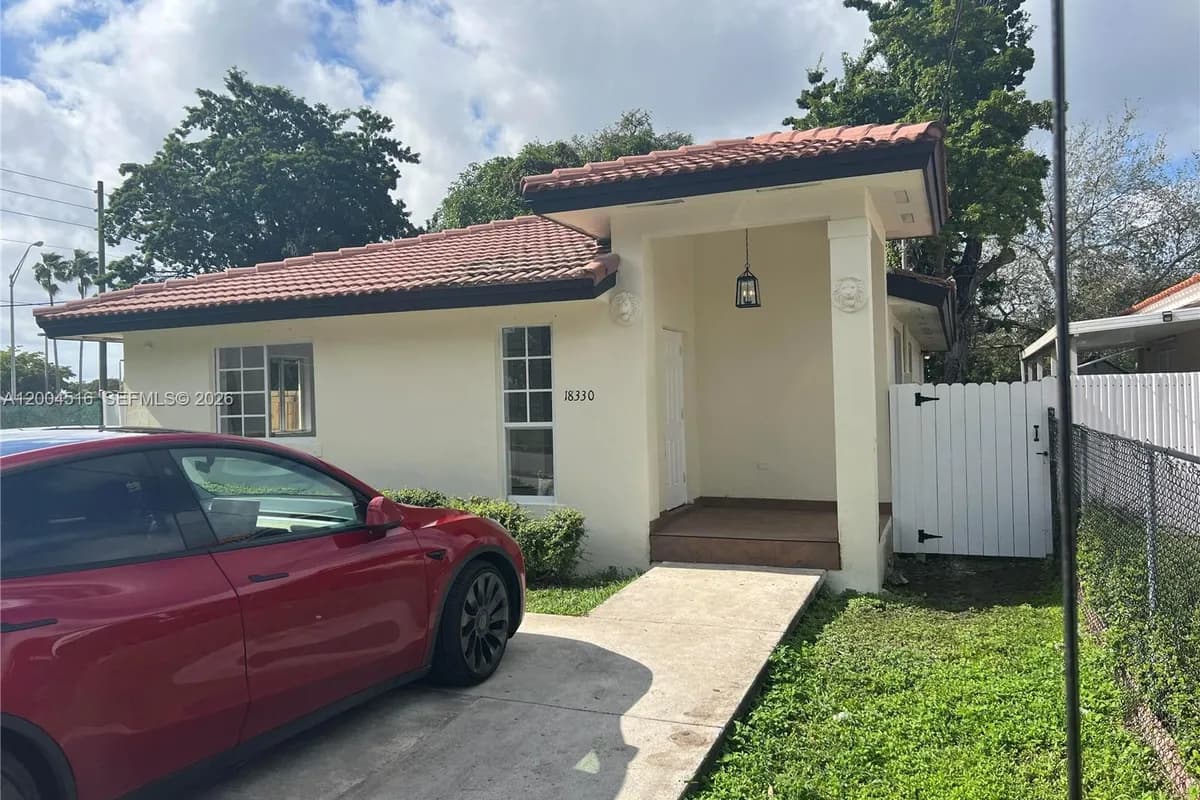 18330 SW 102nd Pl, Miami FL 33157