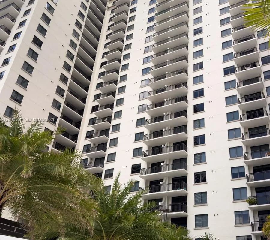 999 SW 1st Ave # 1611, Miami FL 33130