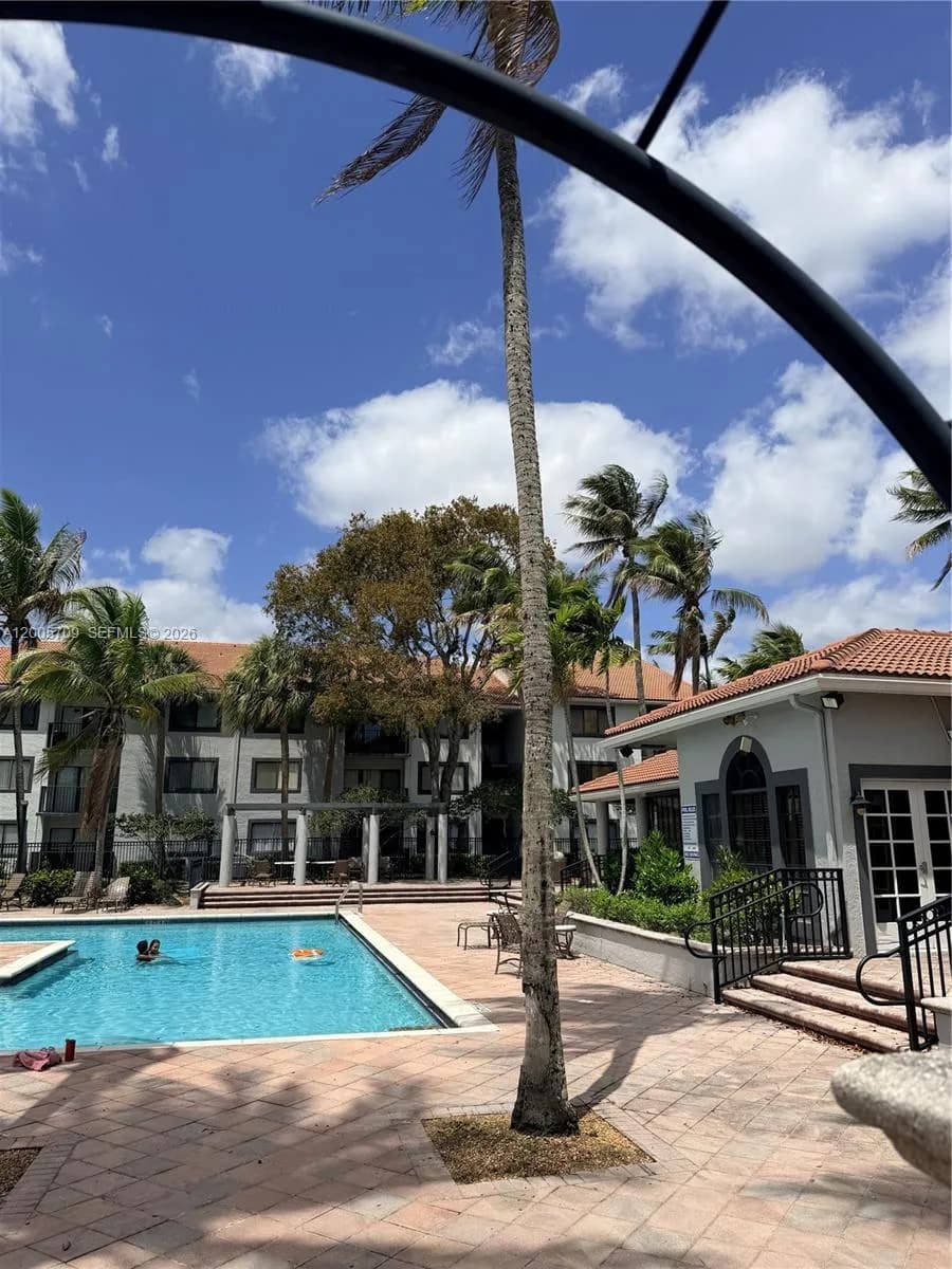 9250 W Atlantic Blvd # 936, Coral Springs FL 33071