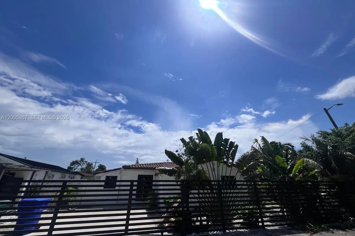 311 NW 32nd Ct, Miami FL 33125