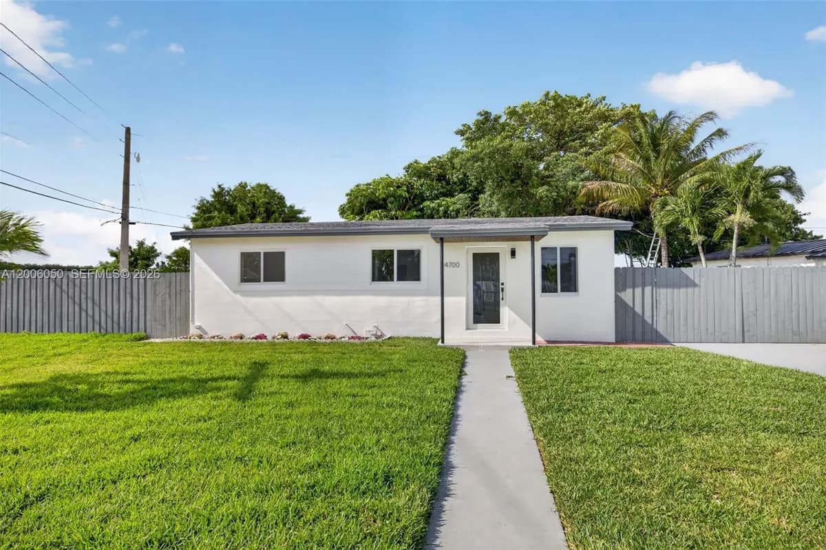 14700 SW 302nd St, Homestead FL 33033