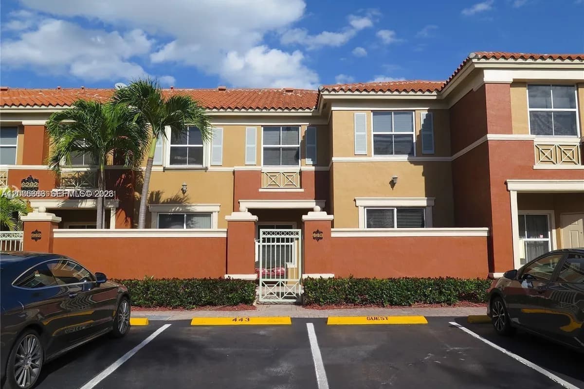 6202 NW 116th Pl # 443, Doral FL 33178