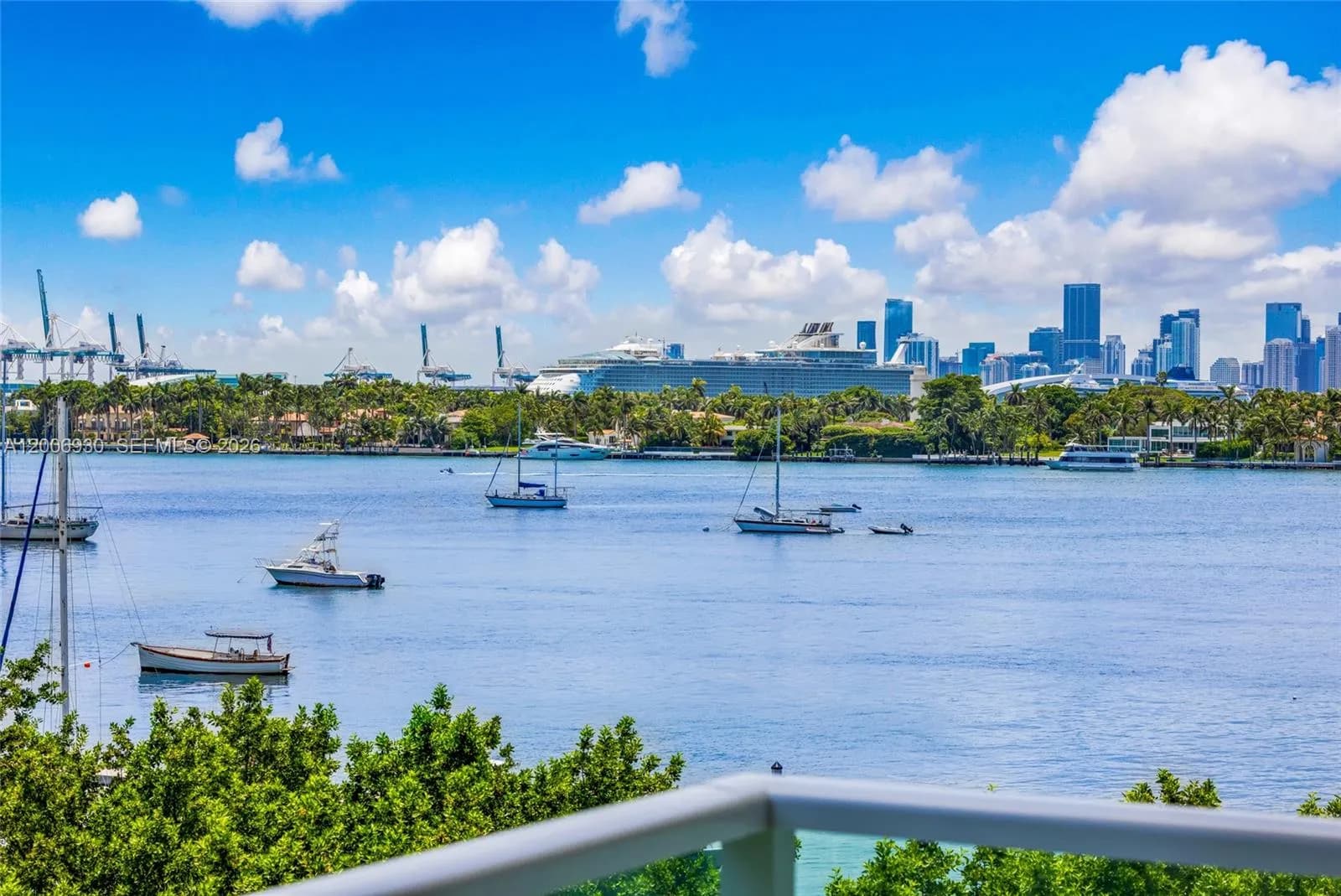 1 bedroom 1 bath for sale at 1000 West Ave # 426, Miami Beach FL 33139