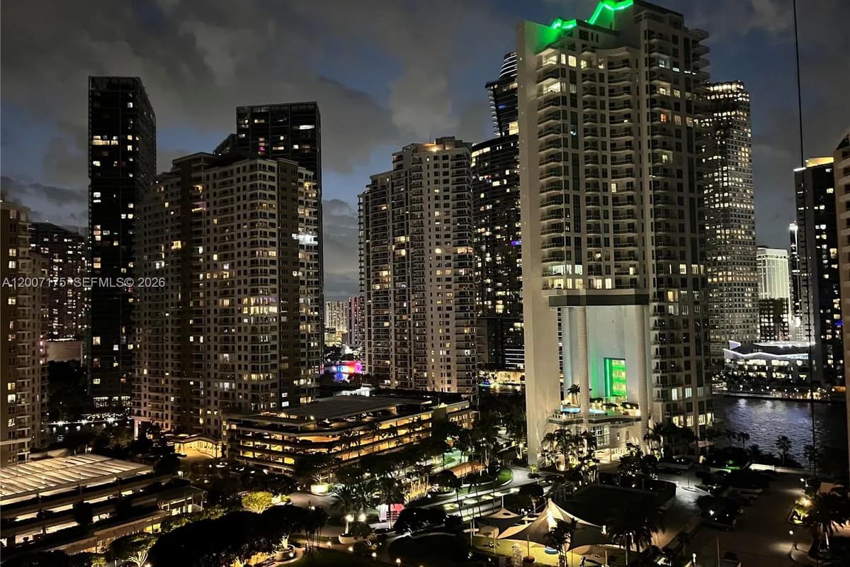 540 Brickell Key Dr # 1809, Miami FL 33131