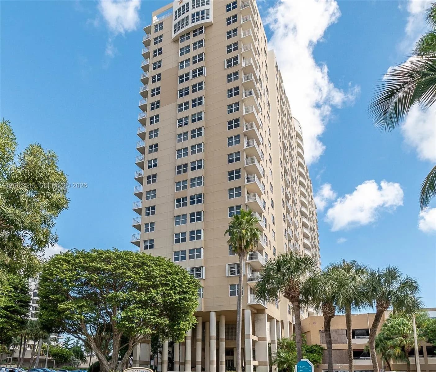 1 bedroom 1 bath for sale at 770 Claughton Island Dr # 1905, Miami FL 33131