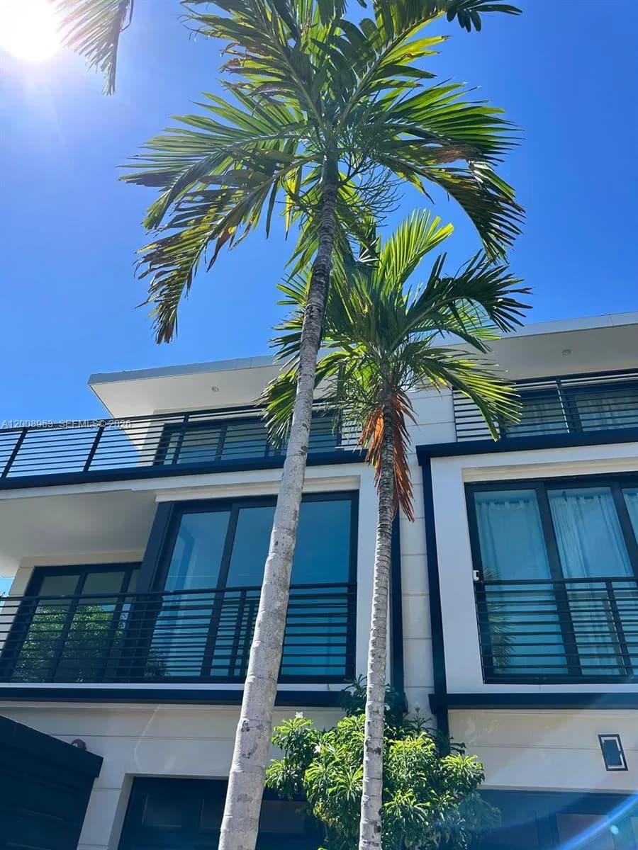 722 NE 15th Ave # 2, Fort Lauderdale FL 33304