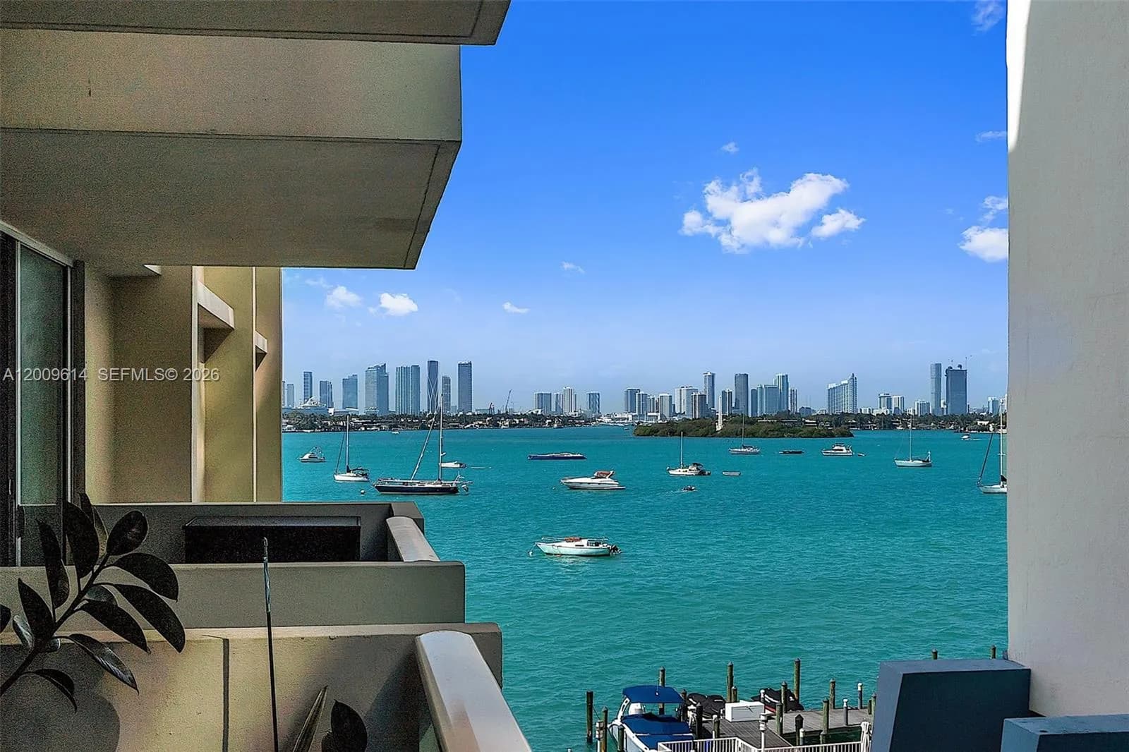 1 bedroom 1 bath for sale at 1200 West Ave # 423, Miami Beach FL 33139