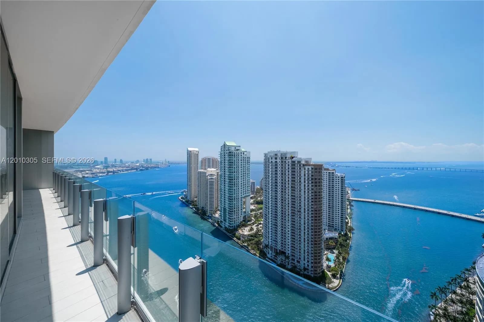 3 bedroom 4 bath Residential for sale at 300 Biscayne Boulevard Way # 3503C, Miami FL 33131