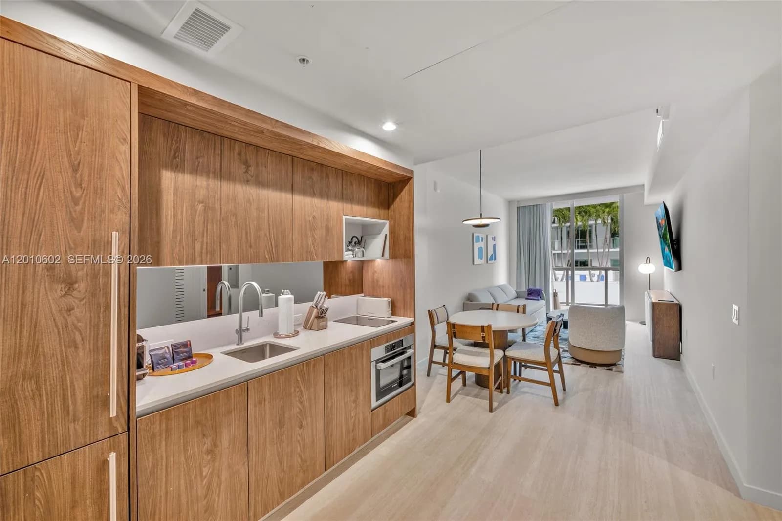 1 bedroom 1 bath Residential for sale at 1611 SW 2nd Ave # 414, Miami FL 33129