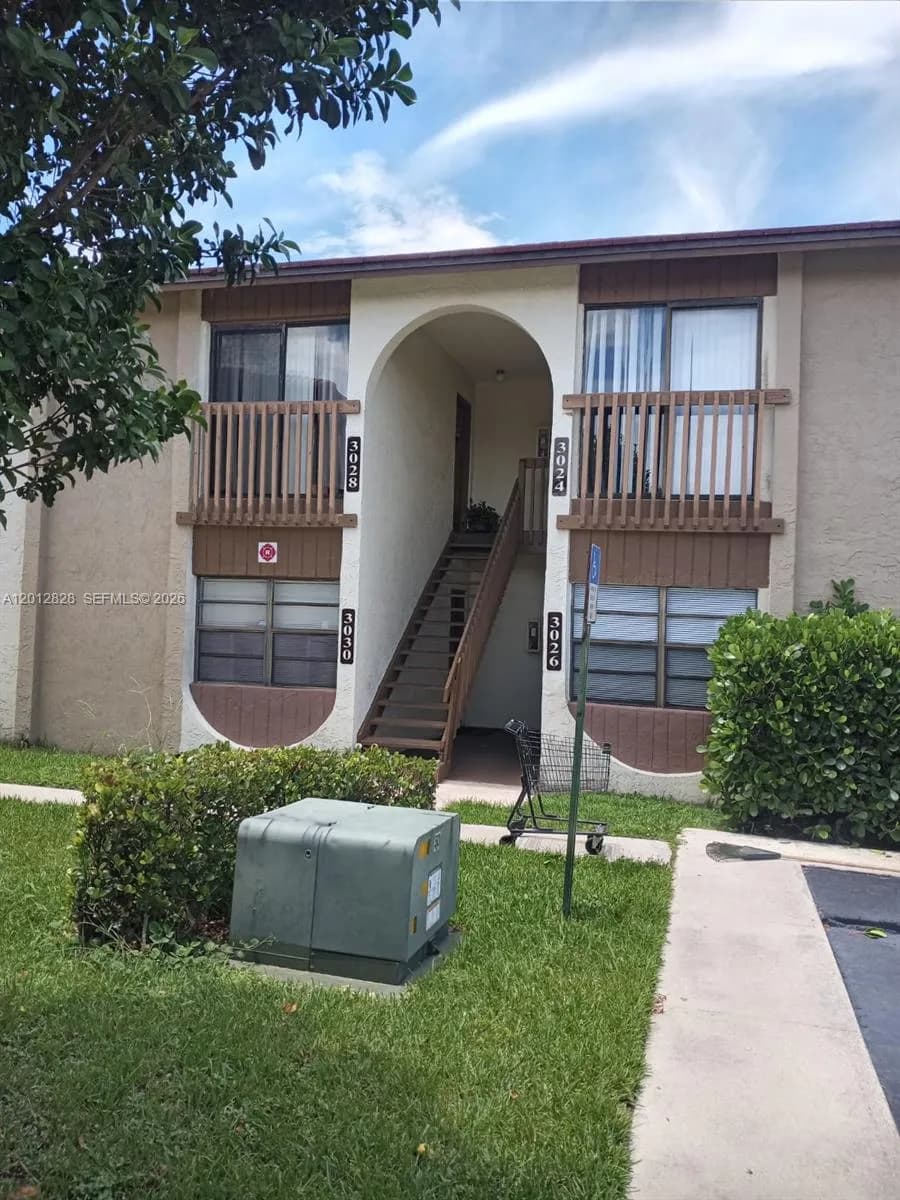 2 bedroom 2 bath Residential for sale at 3024 Coral Ridge Dr # 215C, Coral Springs FL 33065