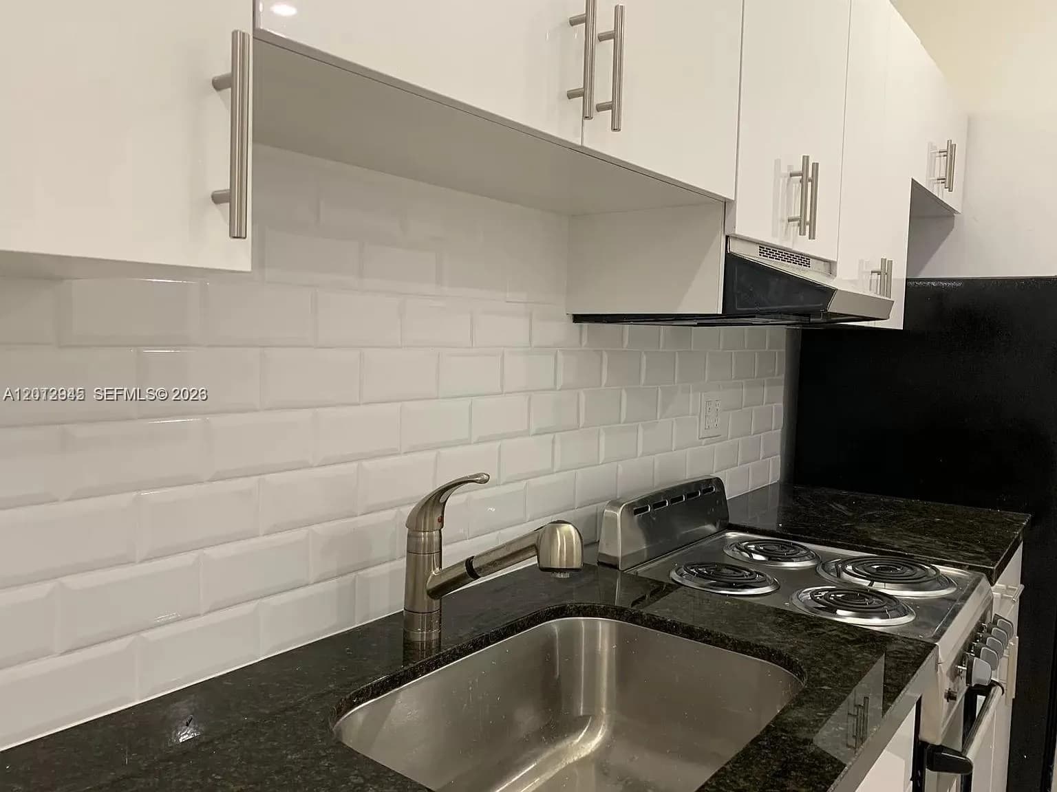 319 W 28th St # 9, Miami Beach FL 33140