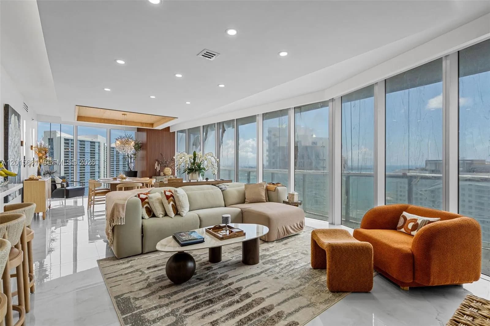 3 bedroom 2 bath for sale at 465 Brickell Ave # 3301, Miami FL 33131